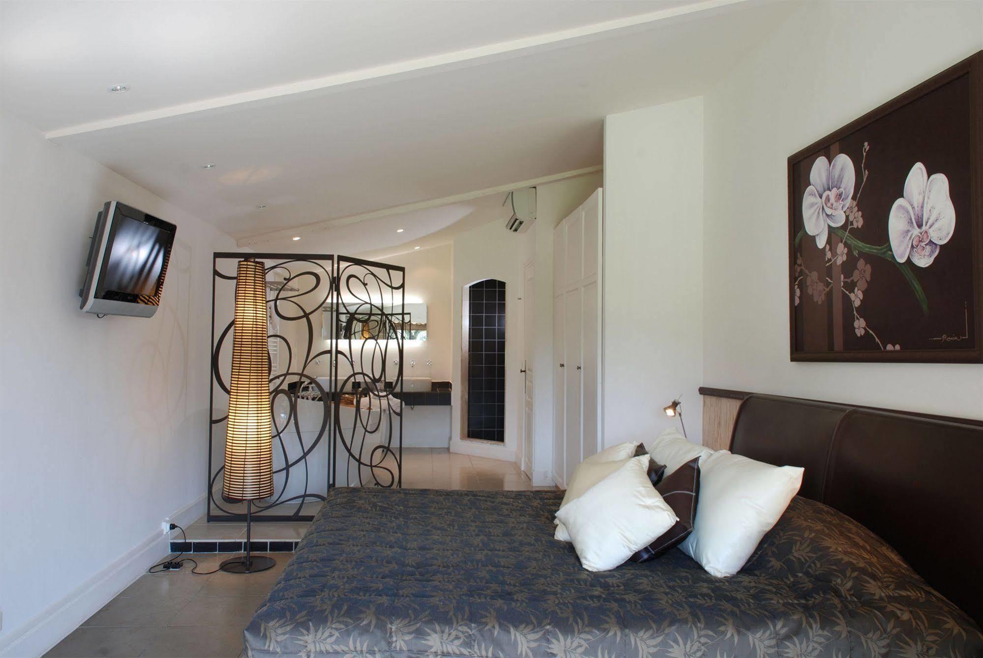 Hotel Du Clos 르루헤 외부 사진
