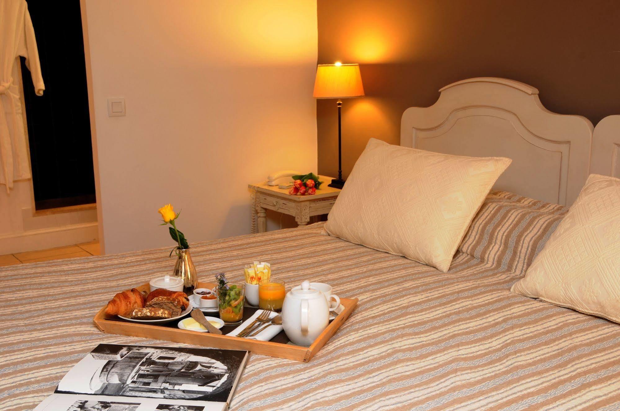Hotel Du Clos 르루헤 외부 사진