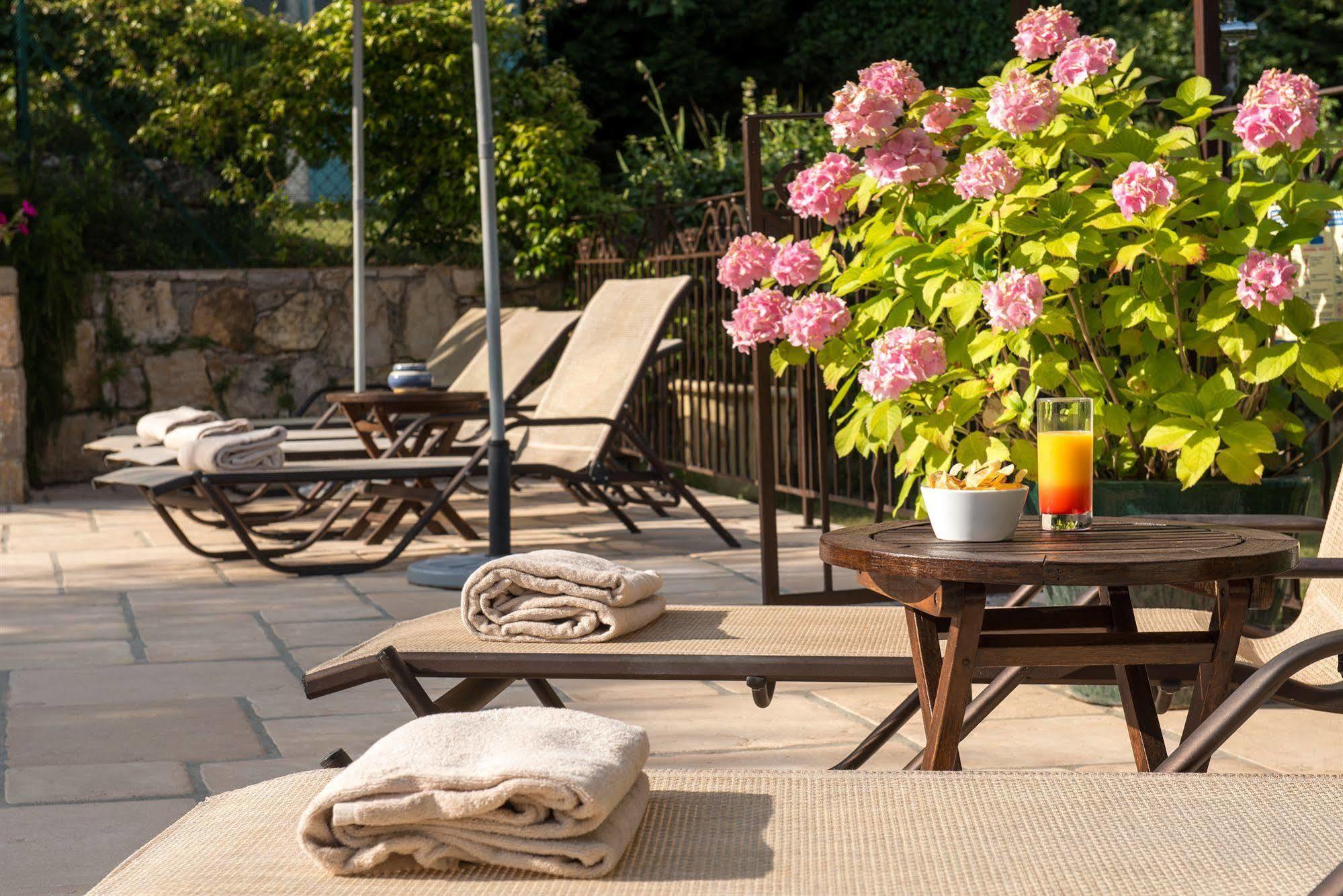 Hotel Du Clos 르루헤 외부 사진